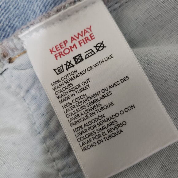 BDG Puddle Wide Leg Jeans - Picture 15 of 16